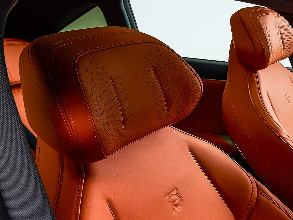 Headrest Audio for Driver’s Seat